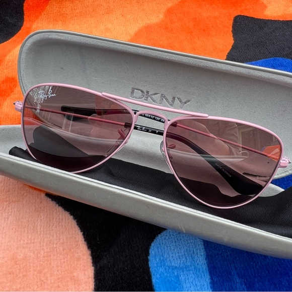 Ray-Ban Junior Sunglasses, Pale Pink Aviators - Picture 3 of 14